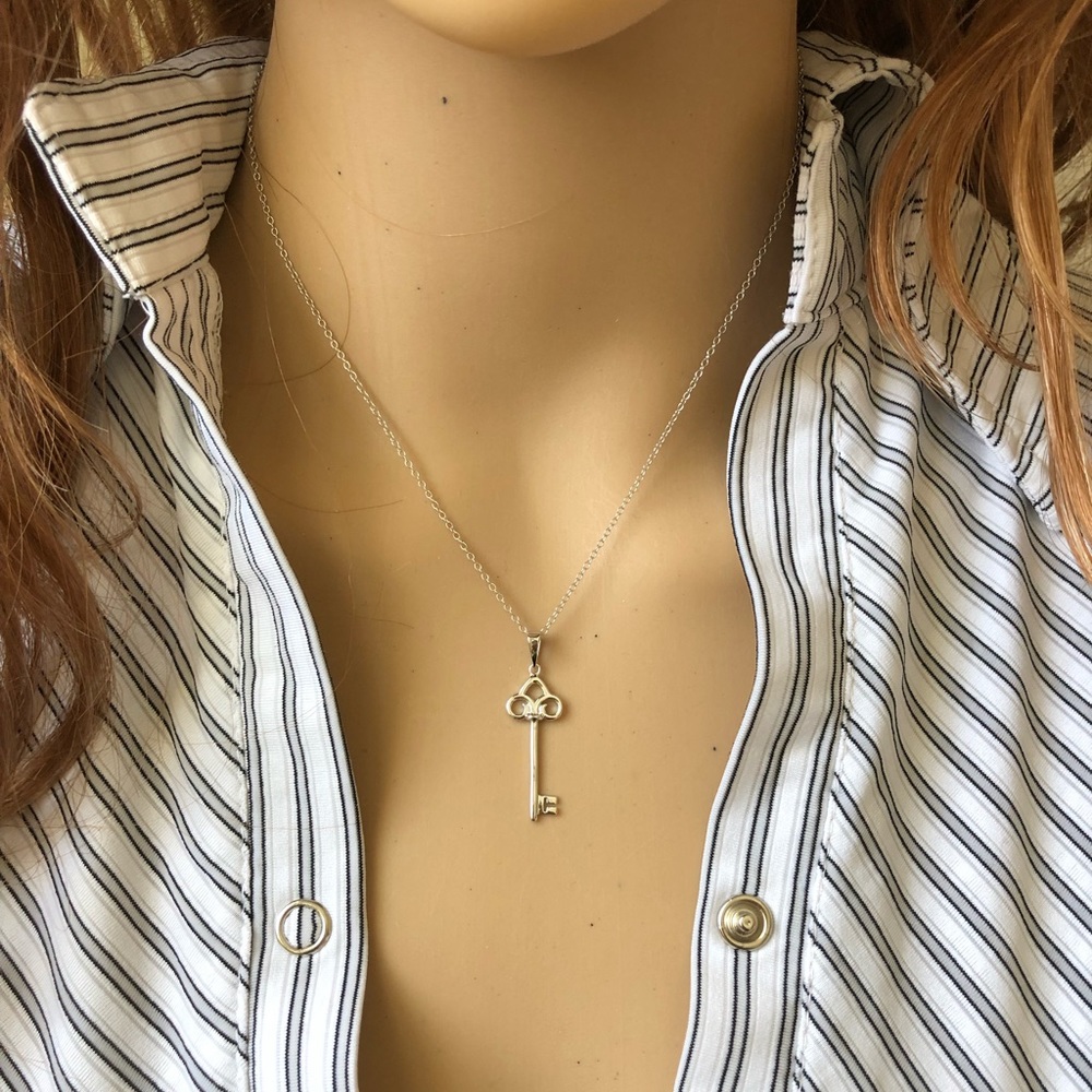 925 Sterling Silver Rhodium Plated Key Necklace